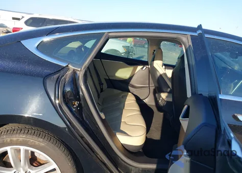 2013 Tesla Model S Performance из США, поврежденный, VIN 5YJSA1DP1DFP14021